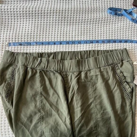 NWT Jessica Simpson XL Green Maternity Under Belly Cargo Pants - Picture 6 of 7